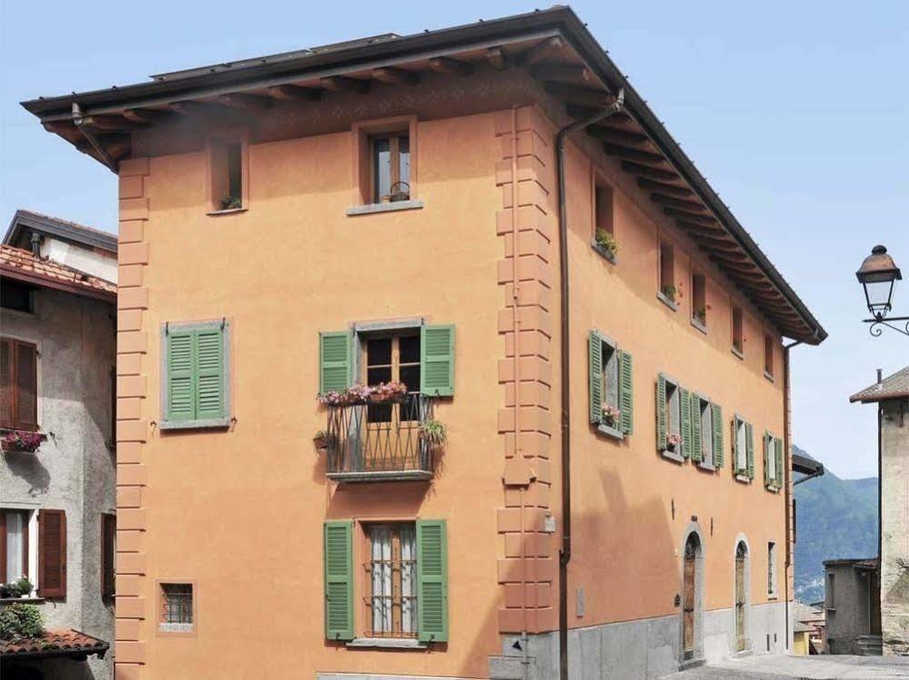 B&B Aquarelle Фаджето-Ларио Экстерьер фото